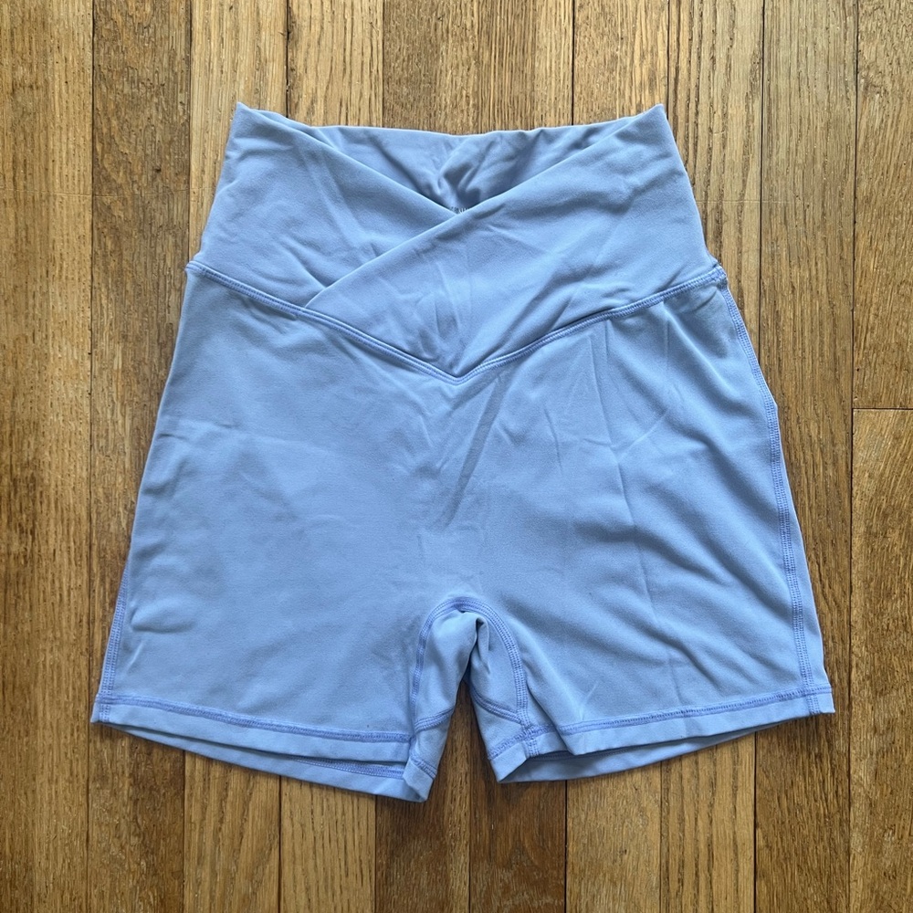 Buff Bunny Baby Blue Capri Leggings Size Small